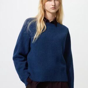 NWT Uniqlo Sweater